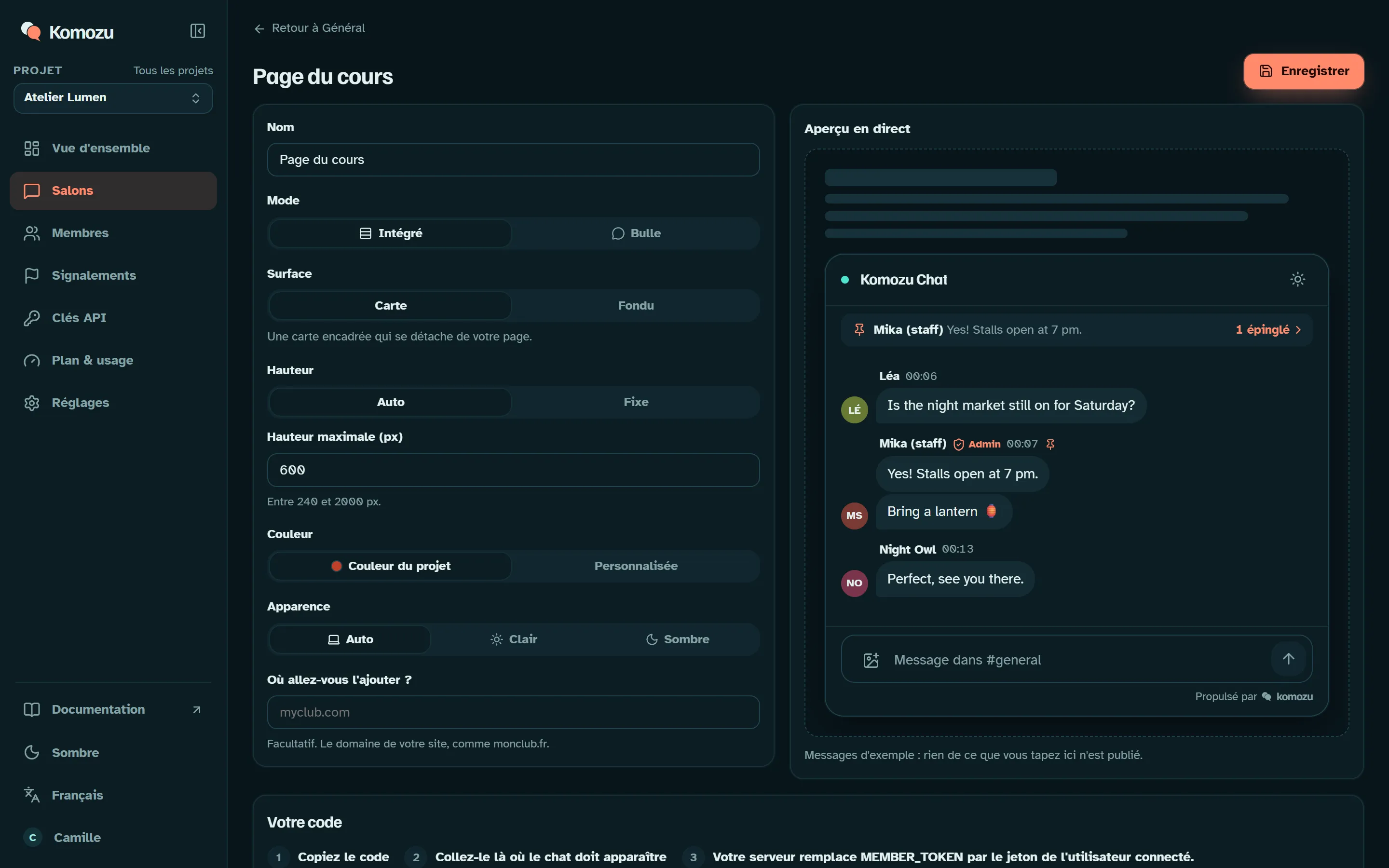 Éditeur d’intégration du dashboard Komozu avec aperçu du chat