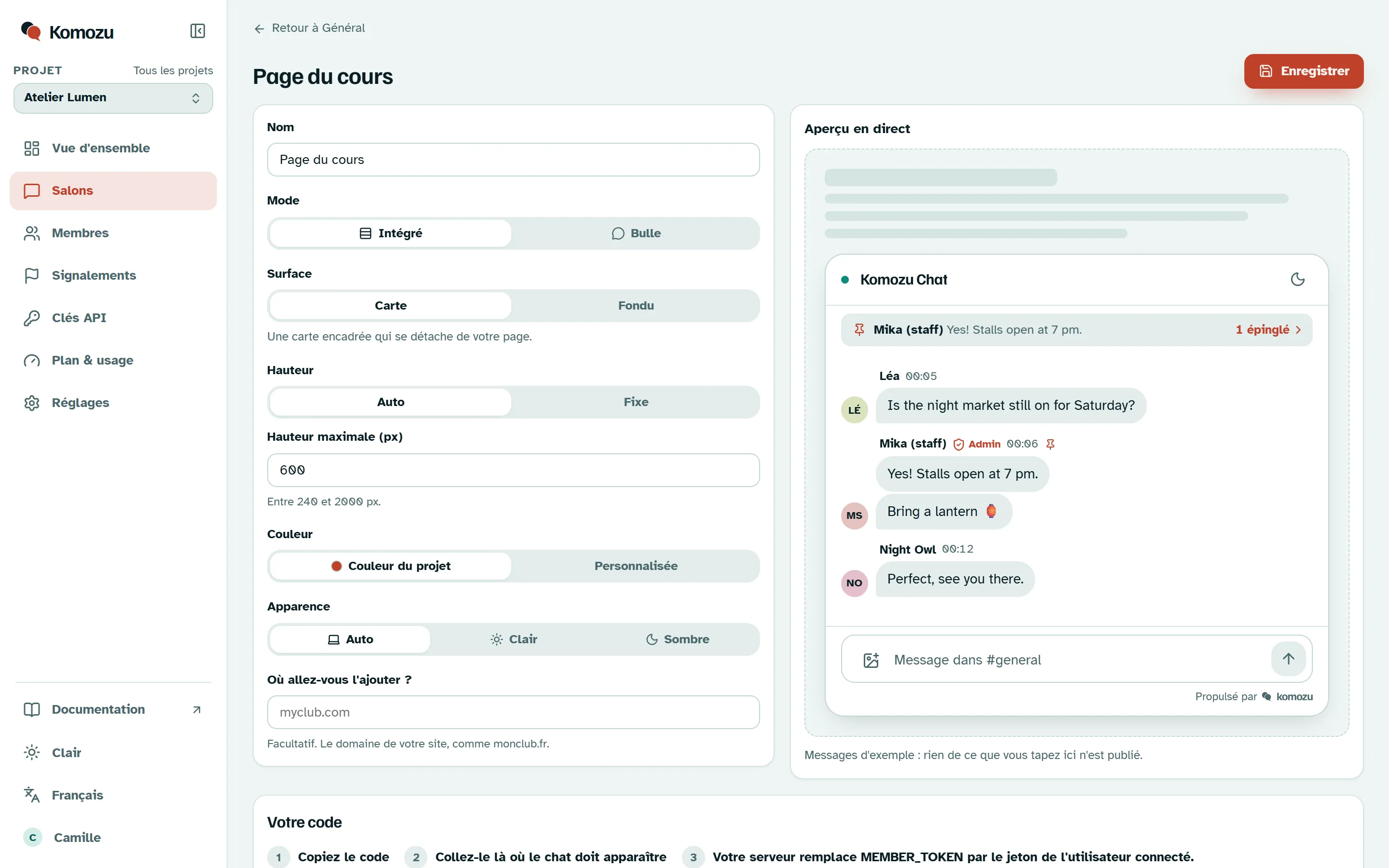 Éditeur d’intégration du dashboard Komozu avec aperçu du chat